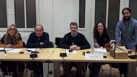 Encierro de sindicatos de profesores por el 