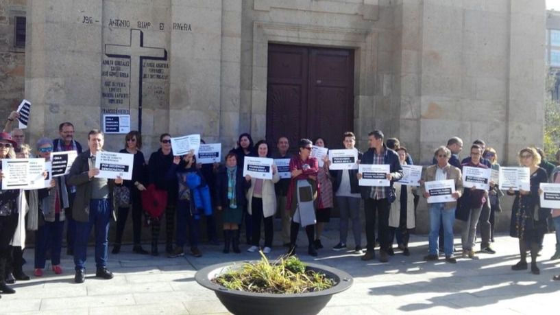Manifestación por la eliminación de los símbolos franquistas en Pontecesures