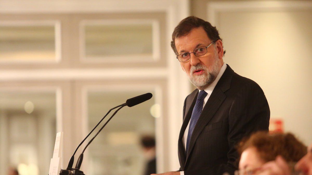 Rajoy insiste en que "no hay alternativa a la ley" en Cataluña