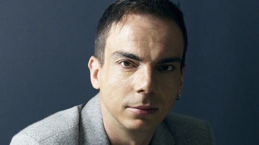 Alberto Conejero: 'Ojalá dentro de un siglo o dos alguien esté traicionando uno de mis textos'