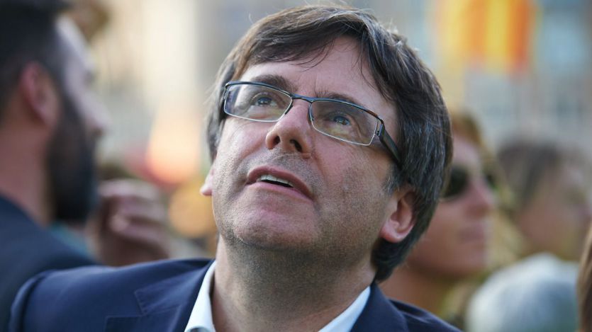 ¿Qué traman los independentistas?: Puigdemont podría llegar de incógnito y oculto al Parlament