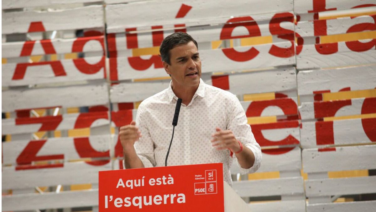 Sánchez reparte culpas entre Rajoy y los independentistas: "España no se merece quedar varada"