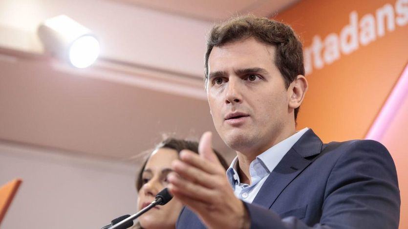 CIS: Albert Rivera saca rédito a la crisis catalana convirtiéndose en el líder mejor valorado