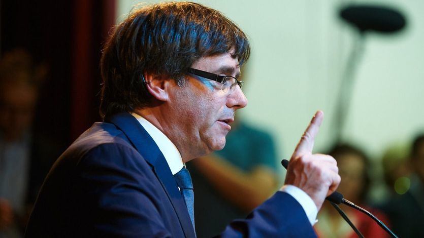 Puigdemont pretende cambiar la ley para presidir un Consell de la República desde Bruselas con poder real y no sólo simbólico