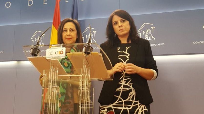 Margarita Robles y Adriana Lastra (PSOE)