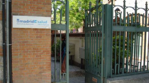 Un centro para drogodependientes de Madrid dispensa sobredosis de metadona por error
