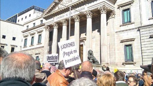 Los sindicatos vuelven a llamar a los pensionistas a tomar las calles
