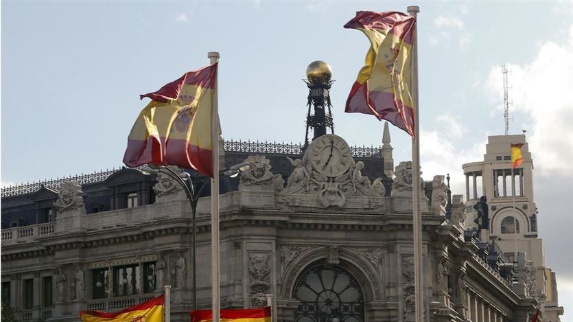 La economía española creció un 3,1% en 2017, dos décimas menos que el año anterior