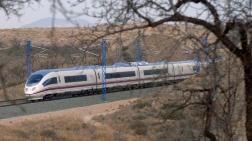 Ciudadanos lamenta que Adif se niegue a habilitar un aparcamiento gratuito junto a la estación del AVE de Cuenca