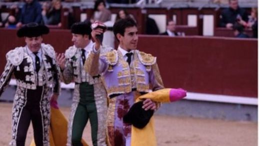 Las Ventas: oreja para Fortes, con verdad y torería, en una vulgar corrida de Victorino (vídeo)