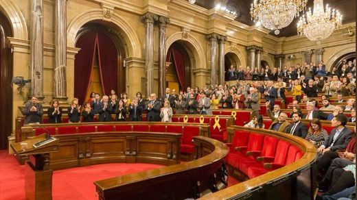 El Parlament debatirá este miércoles sobre la legitimidad de Puigdemont y los políticos presos