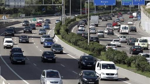 La DGT alerta de retenciones a partir de las 15 horas en la operación salida