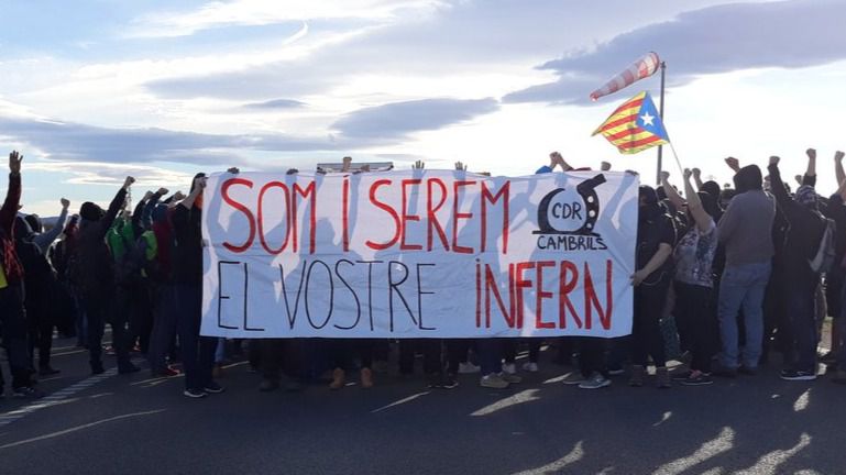 Puigdemont respalda la 'kale borroka' de los CRD: 'No es terrorismo, es la lucha pacífica del pueblo'