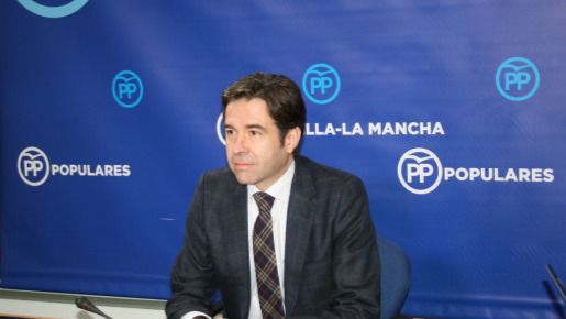 El PP denuncia que Page juega con la salud de los castellano-manchegos en la retirada del amianto