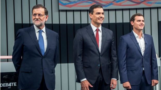 Rajoy cita a sus 'socios del 155', Sánchez y Rivera, para abordar el futuro de Cataluña