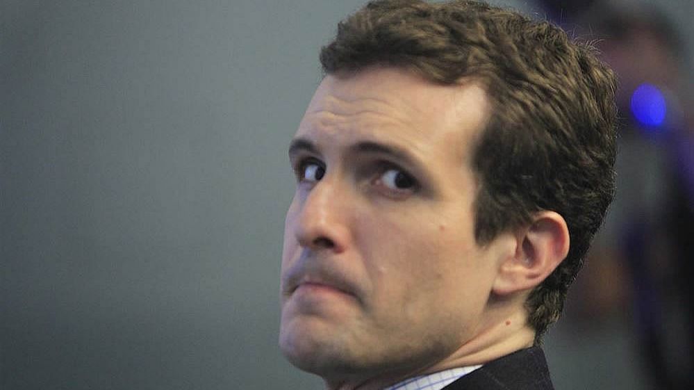 Acusan a Pablo Casado de aprobar de manera sospechosa y en 4 meses su carrera de Derecho