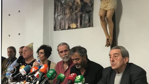 Willy Toledo 'cambia' el juzgado por una parroquia de Vallecas: "Si vienen a detenerme, me entregaré"