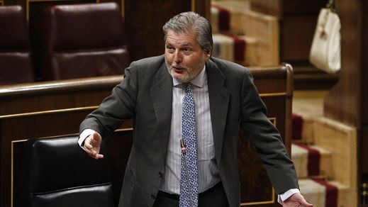 El Gobierno baja medio punto la nota para obtener una beca de matrícula en la Universidad