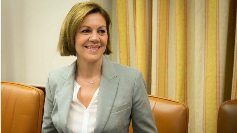 Cospedal carga contra los jueces y se enfrenta a la oposición negando la mayor en el Congreso