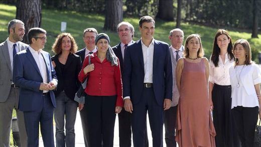 Sánchez solo 'rescata' para su Gobierno a 2 de los 12 miembros del 'consejo de sabios'