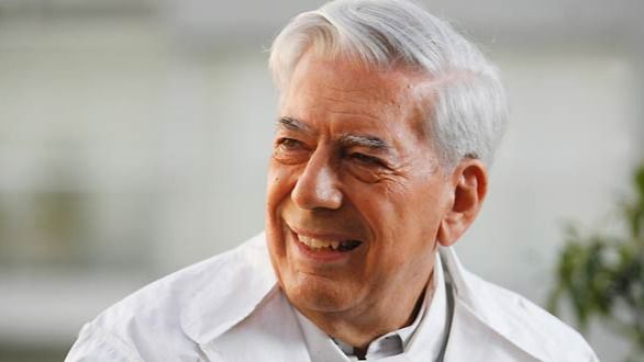 Mario Vargas Llosa, ingresado tras un accidente casero