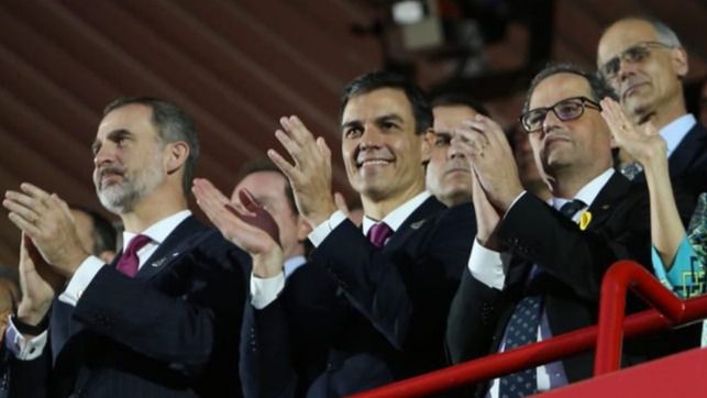 La imagen de Torra junto a Sánchez y el Rey en Tarragona enfría las tensiones por el conflicto catalán