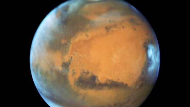 El fascinante hallazgo de agua líquida en Marte