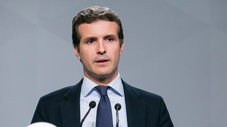 Mismas convalidaciones y notas: las 3 alumnas imputadas comparten expediente con Pablo Casado