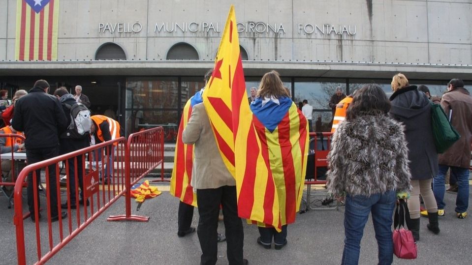 El Gobierno ofrece un referéndum a Cataluña... pero para aprobar un pacto autonomista con el Estado