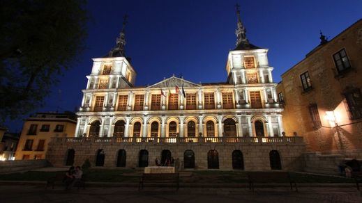 Cortes de tráfico en la Plaza del Ayuntamiento de Toledo por actividades de la Feria