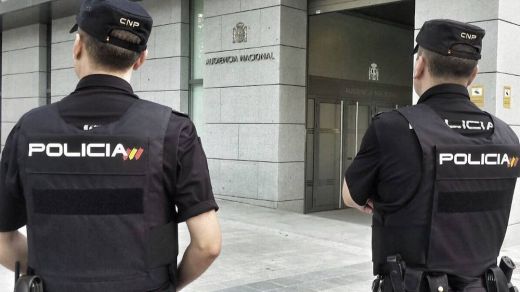 Detenido un hombre holandés por graves delitos imputados en su país: homicidio, agresión sexual, sustracción de menores...