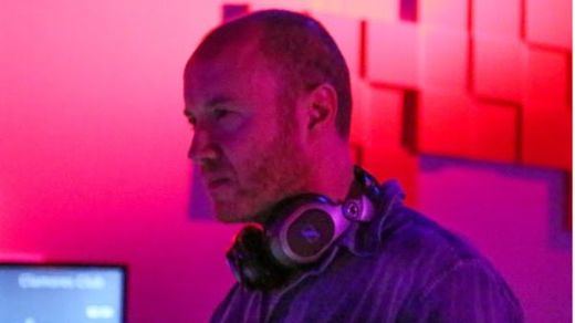 Clamores apuesta por la música del futuro con el mejor DJ: Roberto Tempo