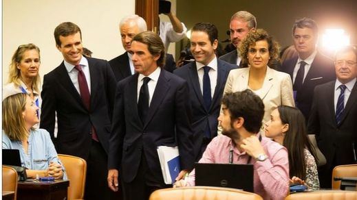 Aznar no pide perdón por la 'caja B' del PP y protagoniza sendas 'enganchadas' con Iglesias y Rufián