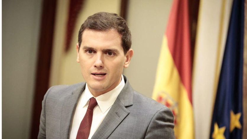 Rivera: 'Es una humillación que los presupuestos dependan de un 'vis a vis' Junqueras-Iglesias'