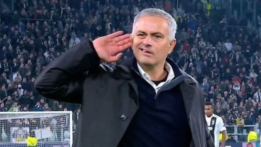 Mourinho la lía en Turín: así provocó al público de Turín y los mejores memes