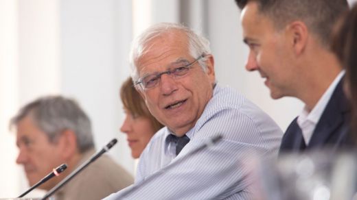 Borrell podría salir del Gobierno para ser candidato en las elecciones europeas