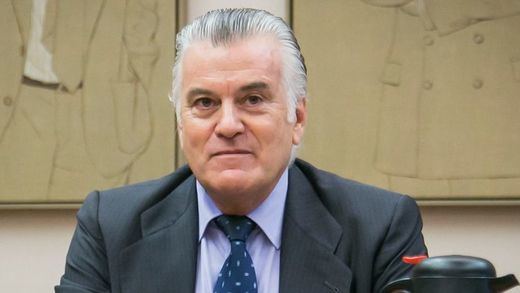 El juez reclama 'los papeles robados' a Bárcenas relacionados con pagos en B