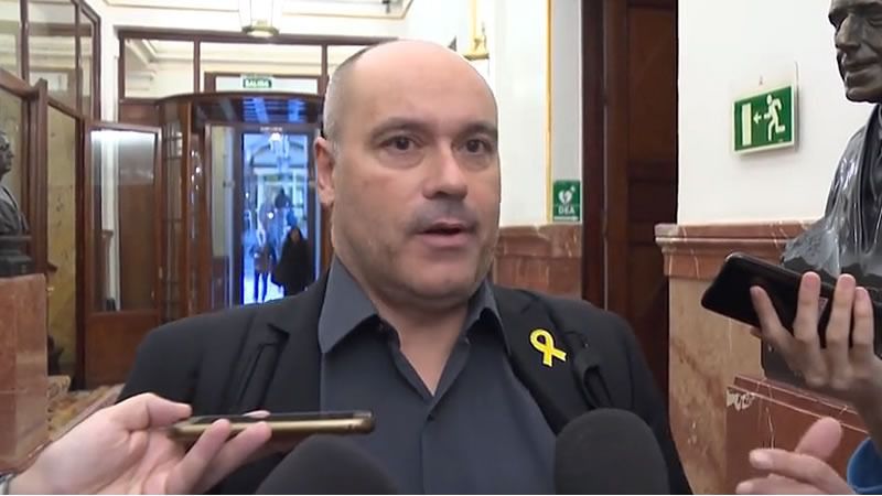 El diputado acusado de escupir a Borrell, Jordi Salvador, habla al fin: "Nunca he escupido a nadie"