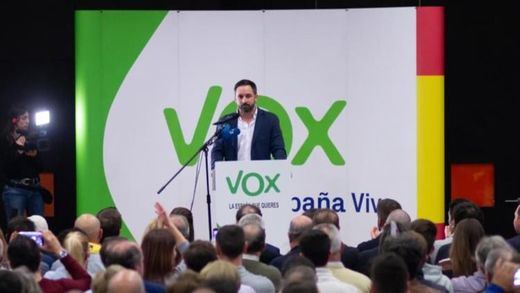 VOX se querella contra Susana Díaz por acusar al partido de justificar la violencia machista