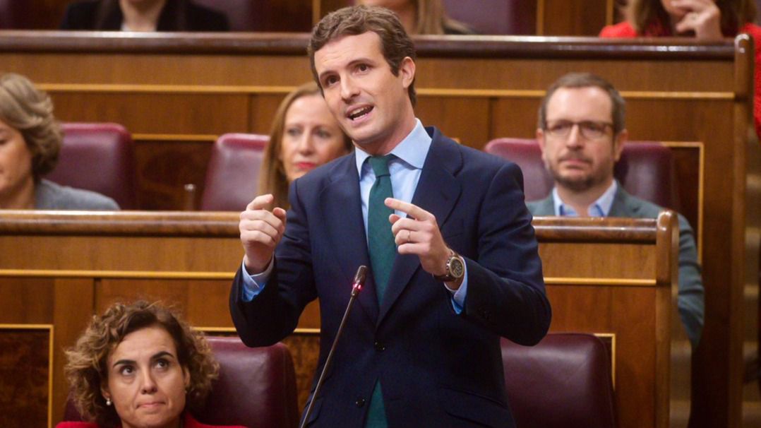 Debate sobre Cataluña: Sánchez endurece el tono y la oposición le pide aplicar el 155