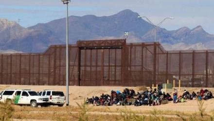Una niña de 7 años muere deshidratada tras cruzar la frontera de EEUU y ser detenida