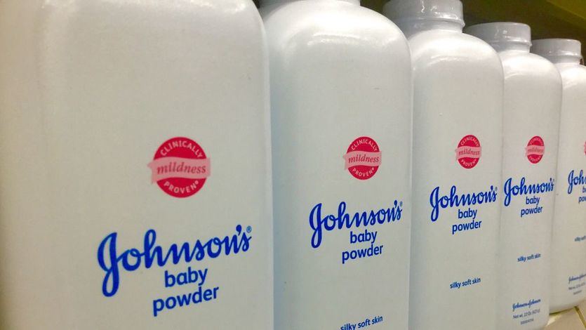 Johnson & Johnson, en la picota por la presencia de amianto en sus polvos de talco