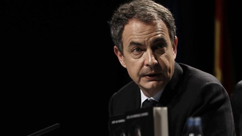 Zapatero anima al diálogo en Cataluña y reniega de la palabra "golpistas"
