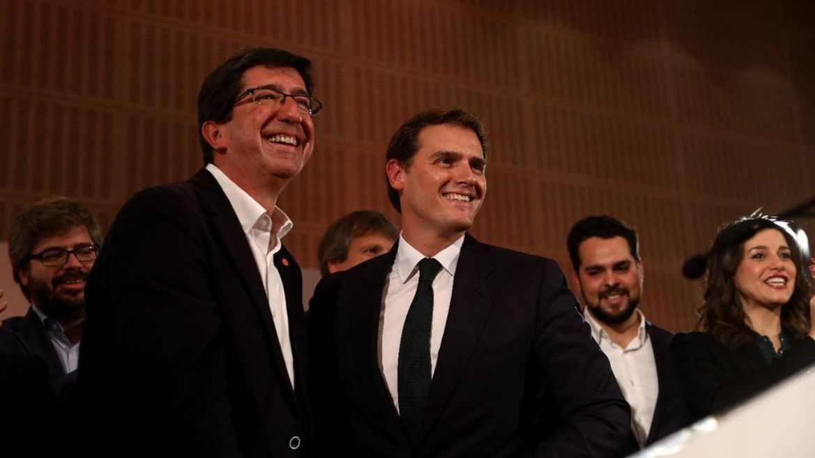Ciudadanos recela de la compañía de los ultras de Vox y podría rechazar estar en el nuevo gobierno andaluz