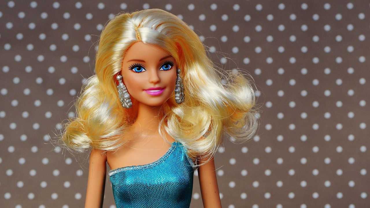La muñeca Barbie cumple 60 años sin arrugas... pero en una nueva era