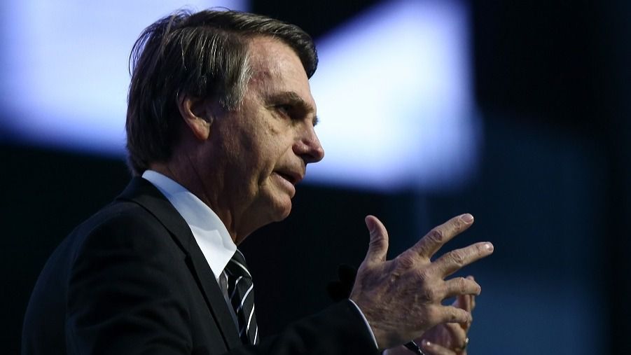 Bolsonaro aprueba una ley para permitir una mayor posesión de armas