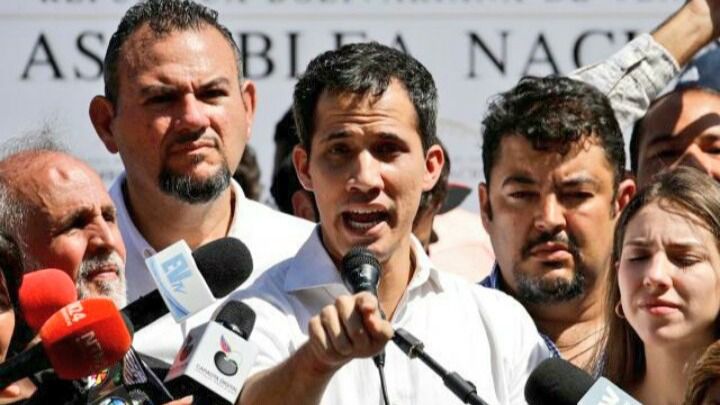 Venezuela: Guaidó ofrece una amnistía a Maduro a cambio de su 'rendición'