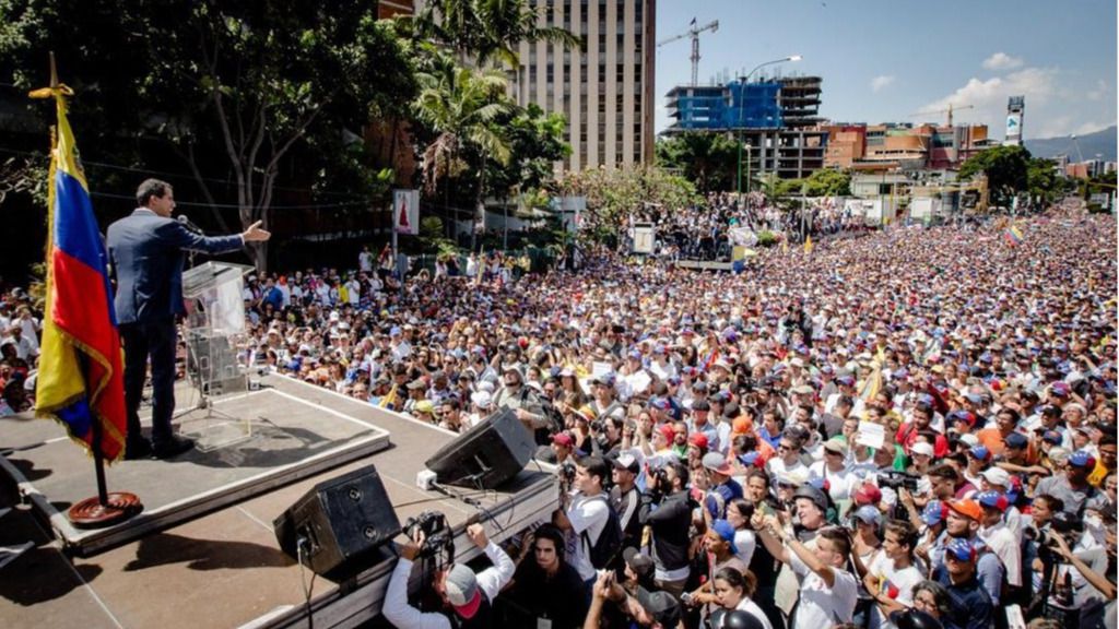 Venezuela, dividida en las manifestaciones convocadas por Maduro y Guaidó