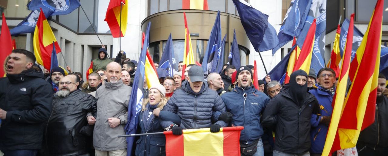 Falange, España 2000 y Hogar Social, compañeros de manifestación de PP, Cs y Vox en Madrid