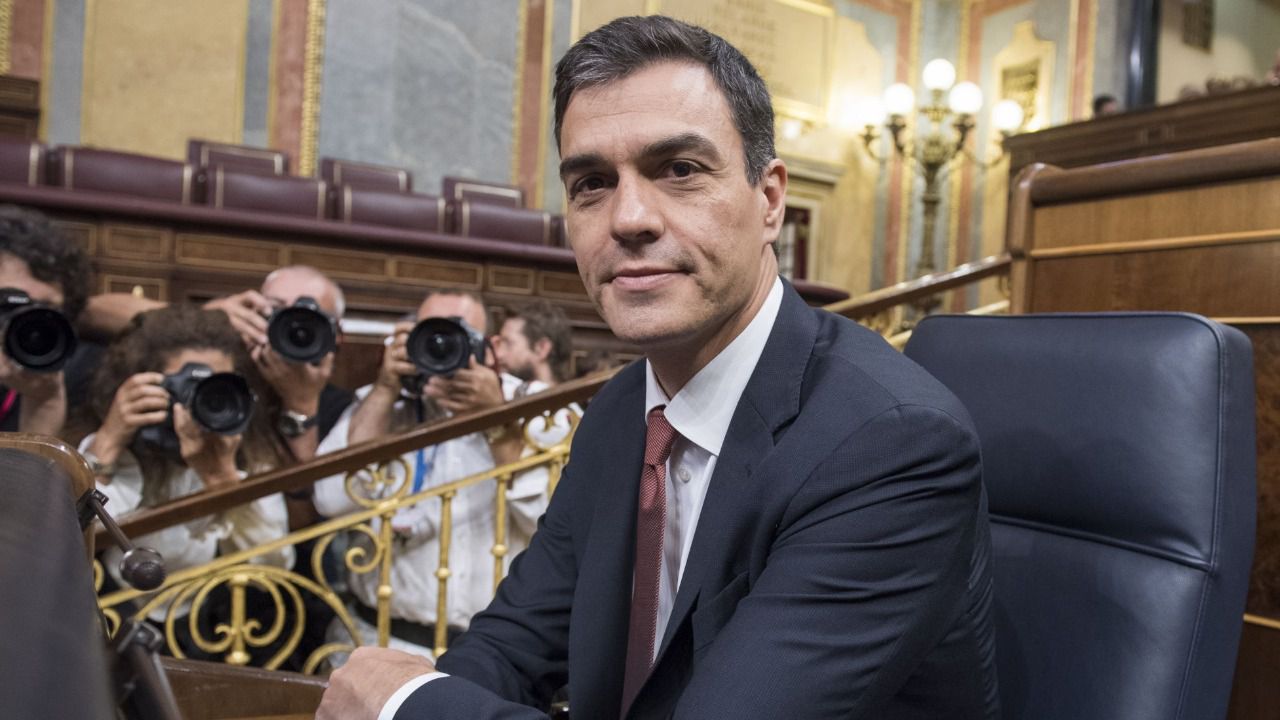 Sánchez deja caer que baraja convocar las elecciones el 14 de abril